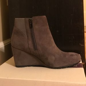 Clarks taupe suede wedged booties